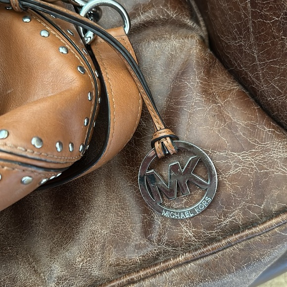 Michael Kors studded leather bag - Picture 6 of 8